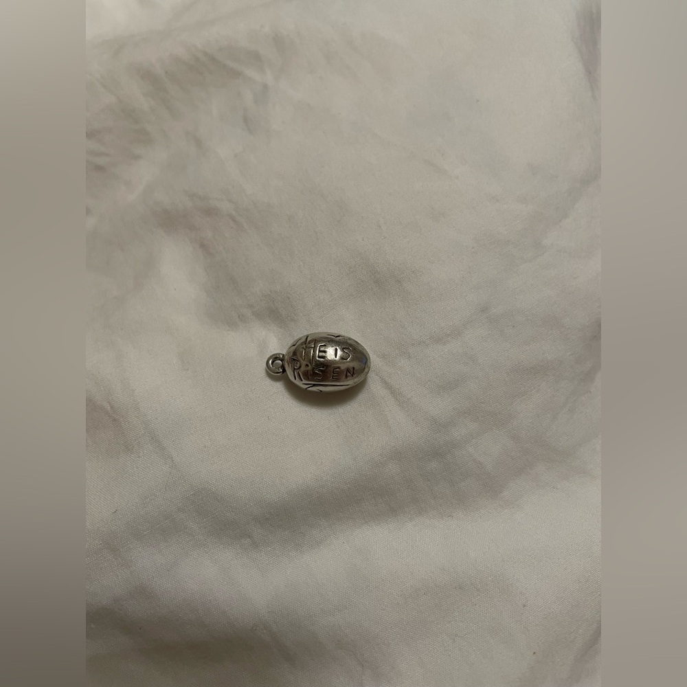 James Avery Retired He Has Risen Egg Easter Charm - image 2